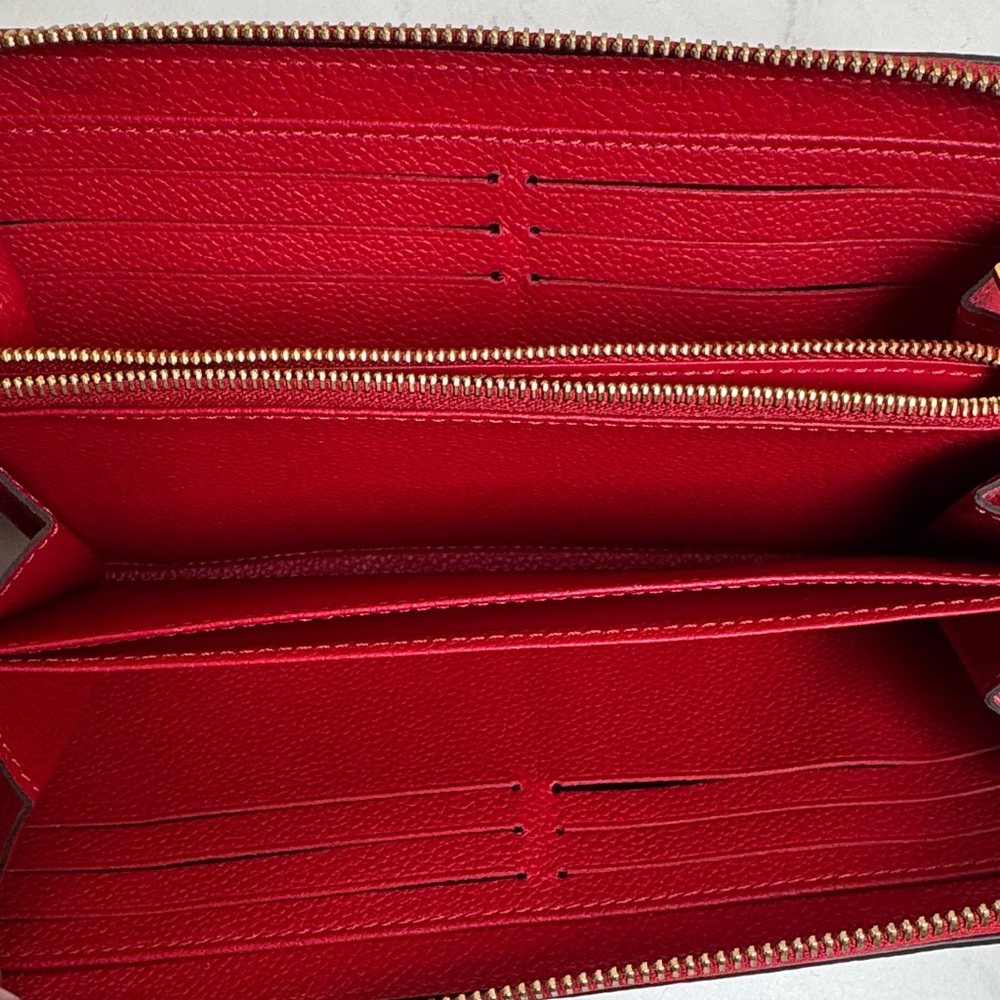 Louis Vuitton Red Zippy Wallet Women’s - Picture 4 of 8